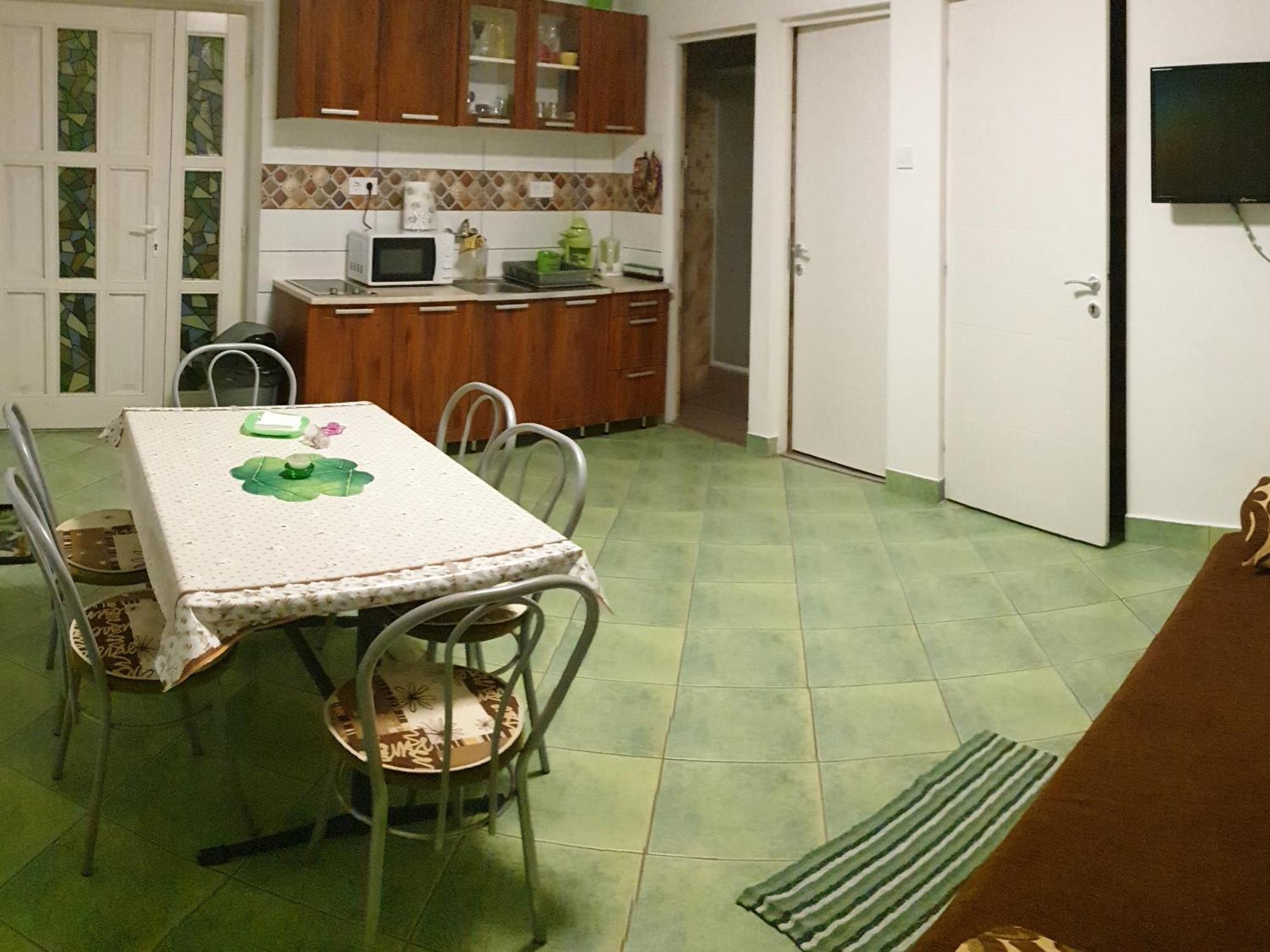 Grevia Apartmanok Poroszló 部屋 写真